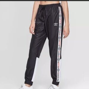Umbro Track Windbreaker black pants size XS